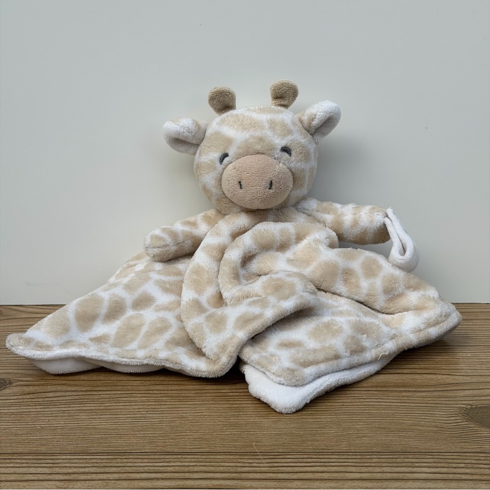 Carter’s Giraffe Lovey Security Blanket Soother Plush Pacifier Holder Loop 2020